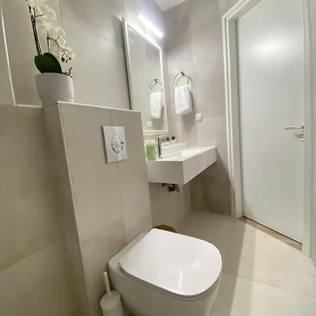 Дом отдыха Be My Guest *